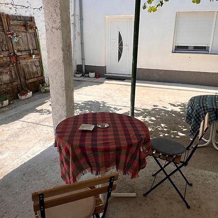Guest House Kiwi Мостар Екстериор снимка
