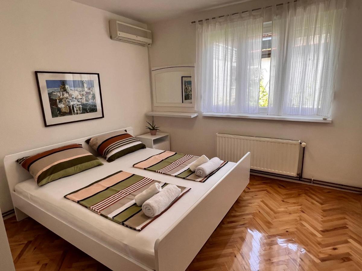 Guest House Kiwi Мостар Екстериор снимка