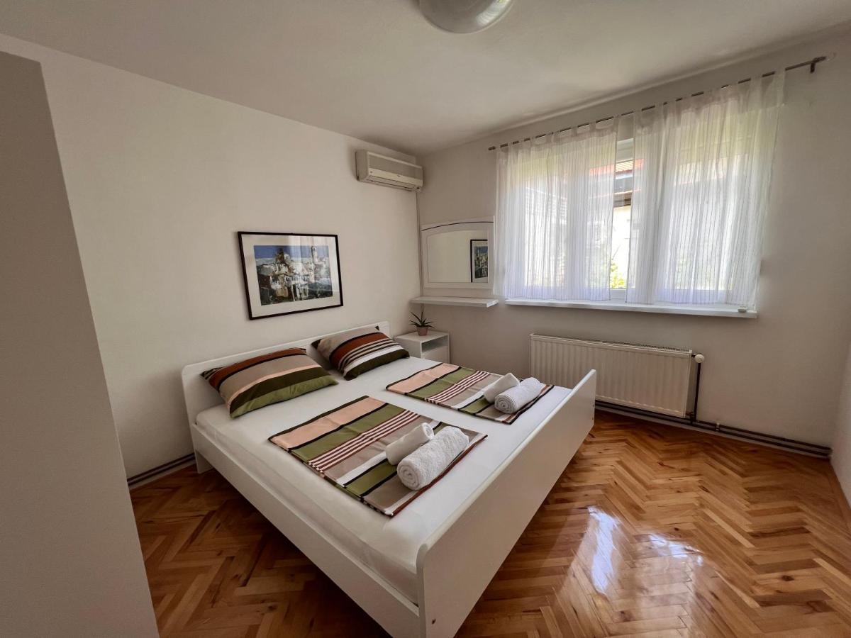 Guest House Kiwi Мостар Екстериор снимка
