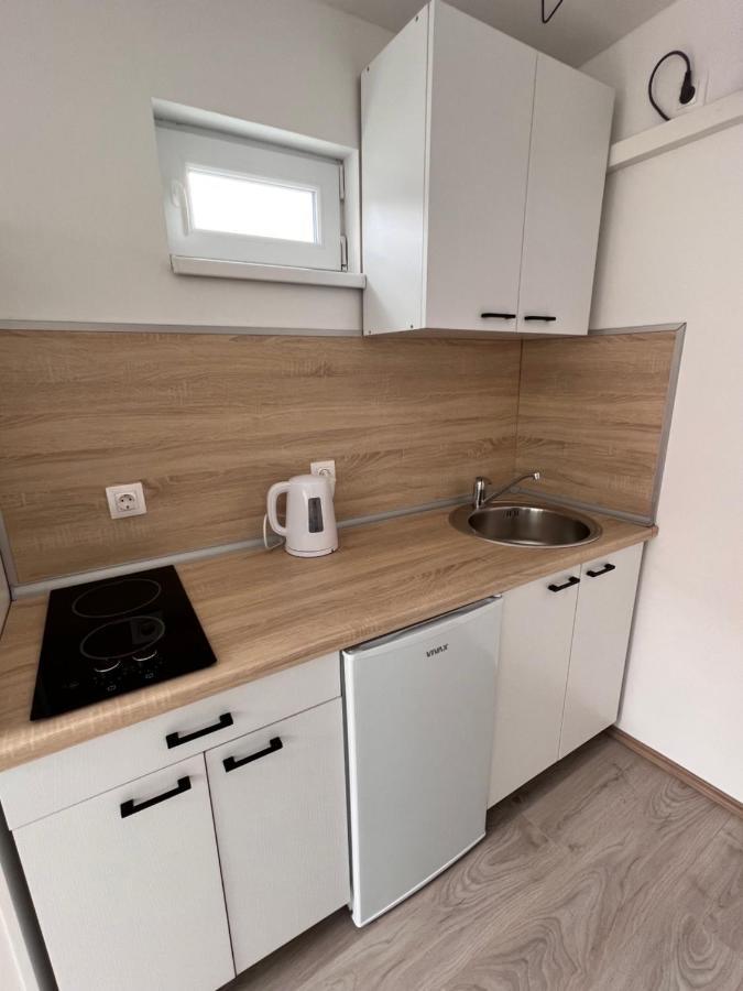 Guest House Kiwi Мостар Екстериор снимка